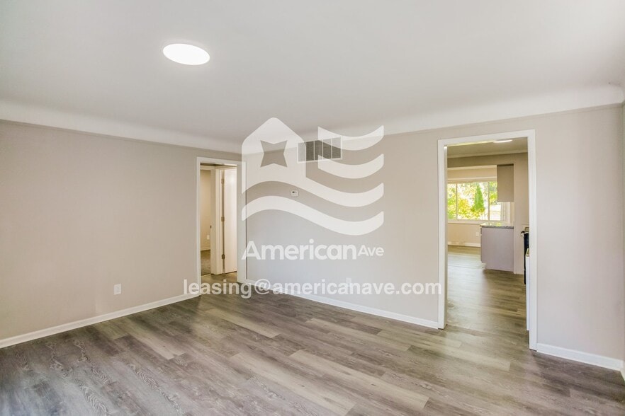 Building Photo - 2626 Bonner St