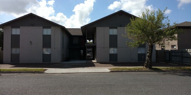 Primary Photo - 1113 Primrose Avenue