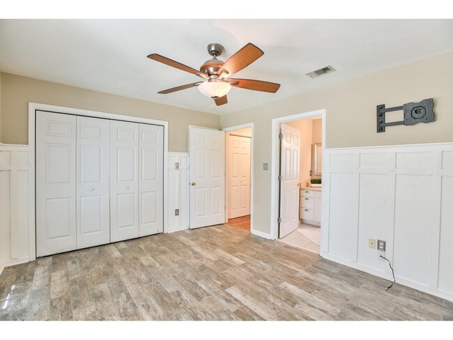 Building Photo - 1330 Pawnee Pointe Ct