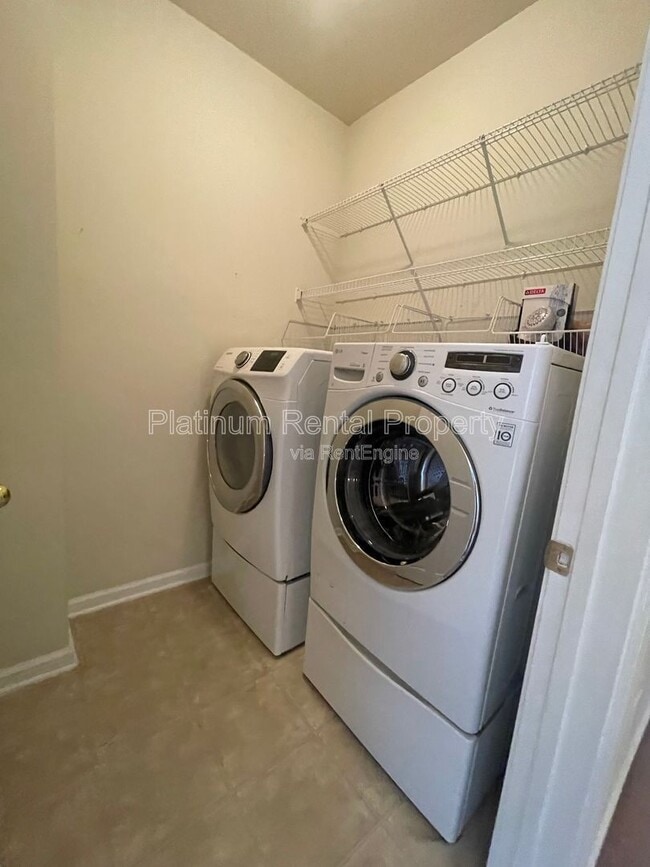 Building Photo - 1515 Dolcetto Trce