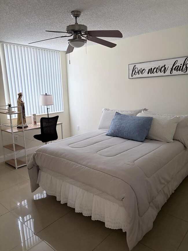 Building Photo - 12124 St.Andrews Pl