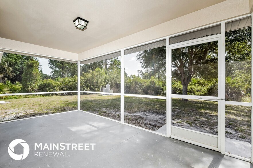 Building Photo - 2810 Beloit Terrace