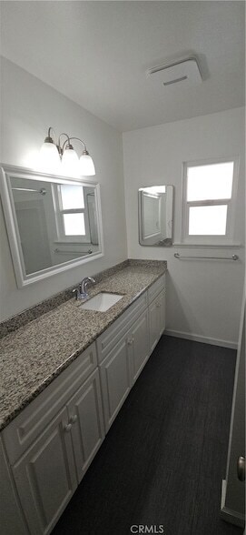 Building Photo - 12431 Avocado Ave