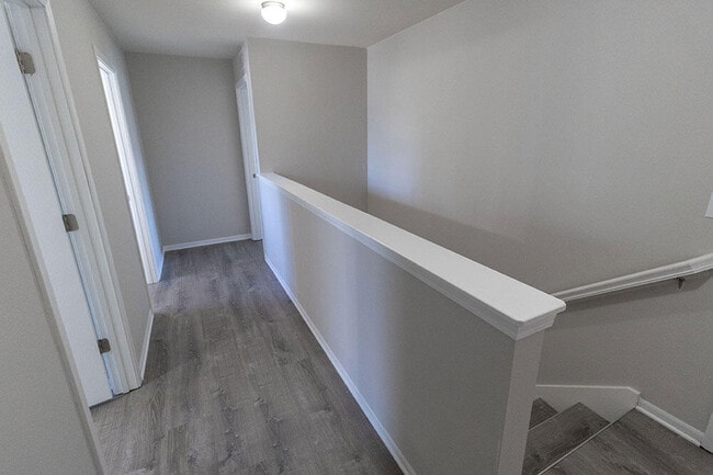 Building Photo - 5000 Derby Ridge Dr