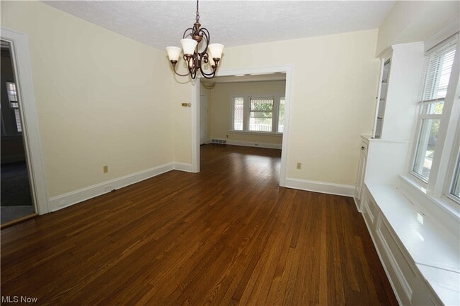 Building Photo - 2168 Edgewood Rd