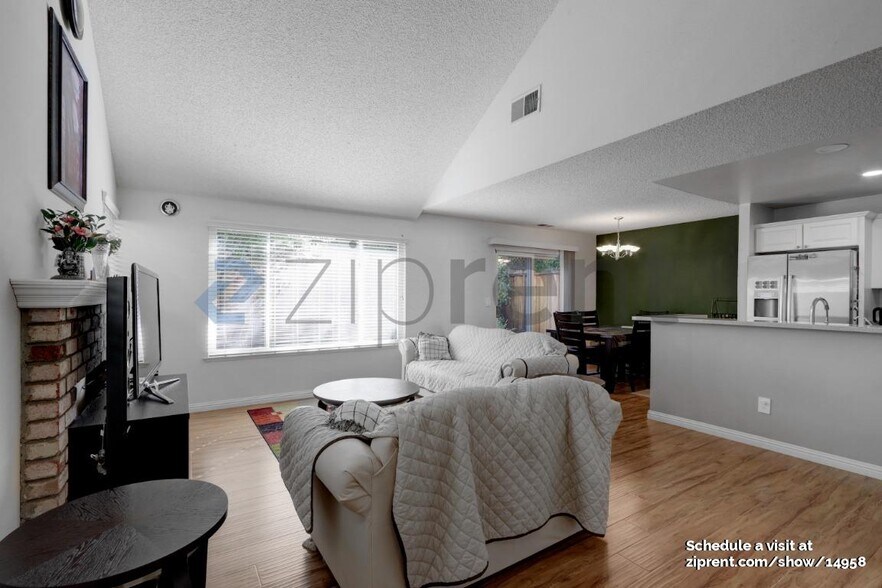 Building Photo - 2110 Alexander Way