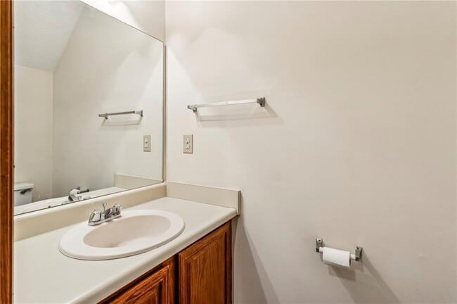 Building Photo - 1105 Booth Ct SW