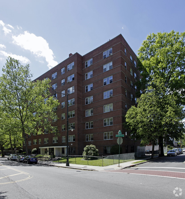 Hansberry Towers - 795-801 Elizabeth Ave Newark NJ 07112 | Apartment Finder