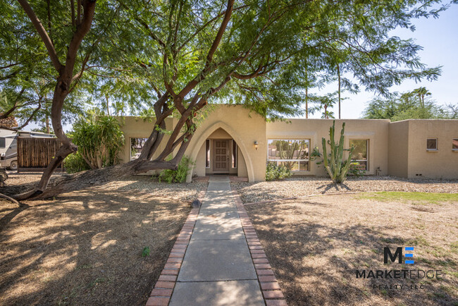 Primary Photo - 4Bed/2.5Bath Home at 56th/Cactus! $399 MOV...