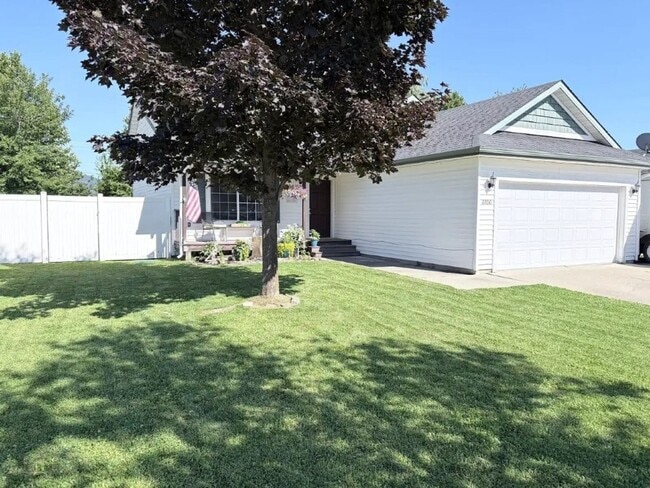 Building Photo - 6700 N Harris Hawk Ln