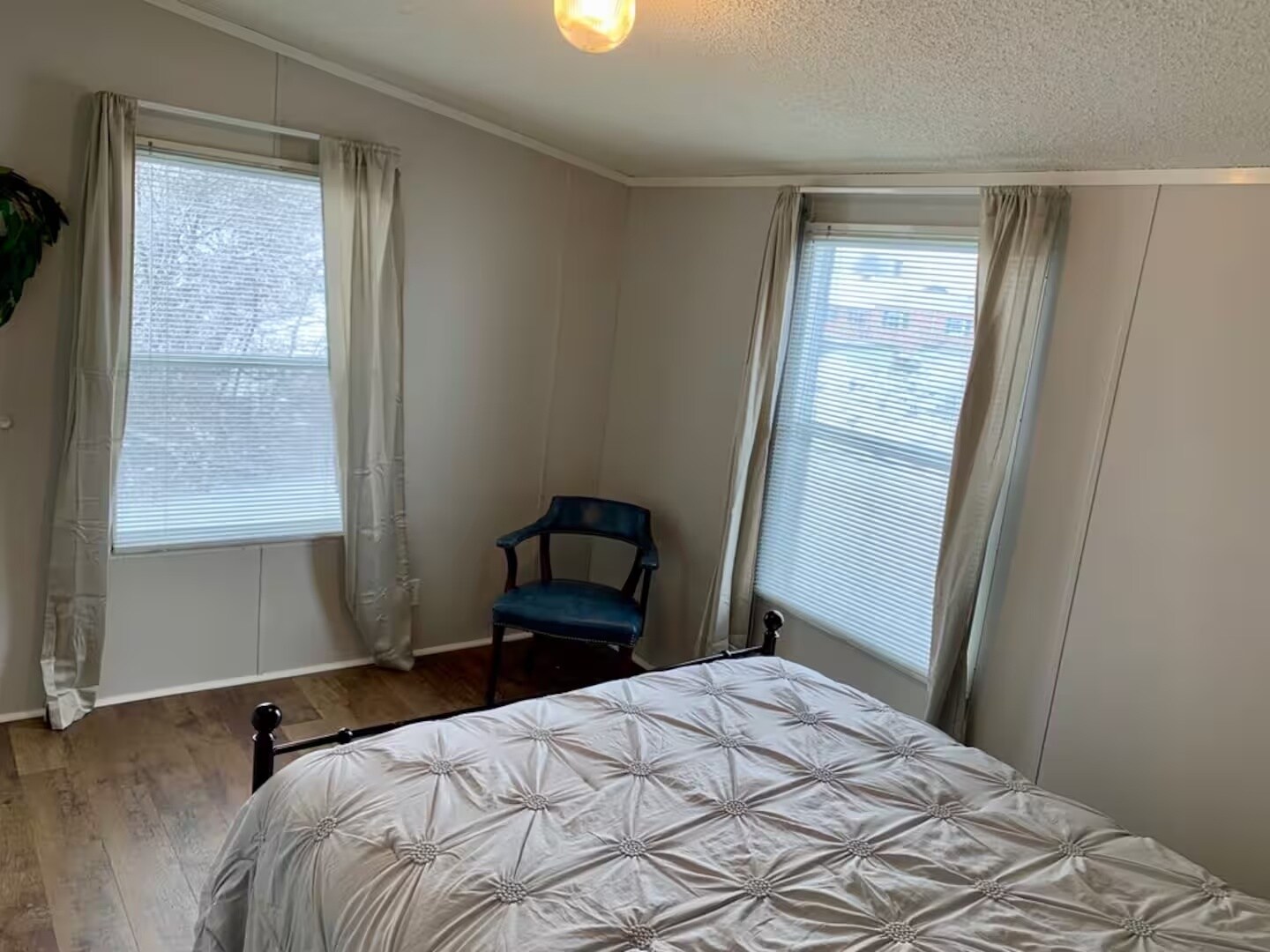 Building Photo - 1867 Avon Rd