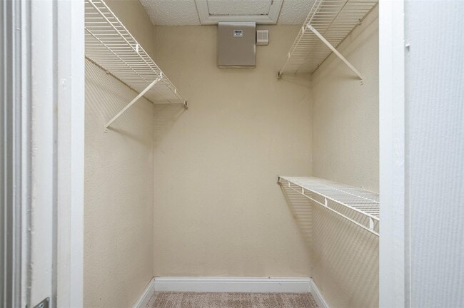 Building Photo - 731 Vista Isles Dr