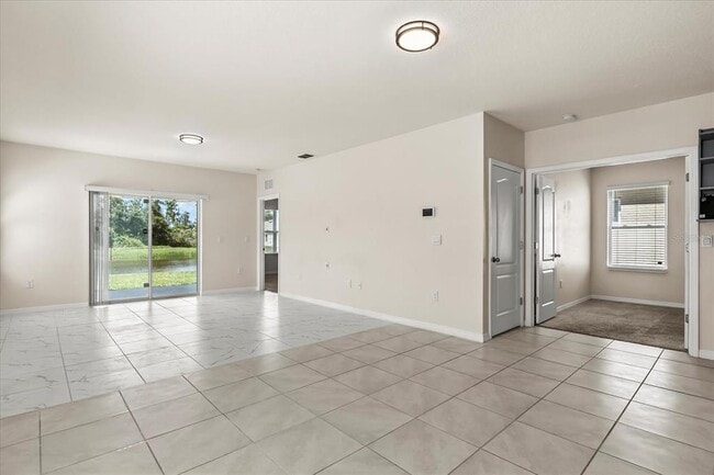 Building Photo - 179 Tiny Flower Rd