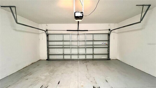 Building Photo - 13071 Inkwell Alley