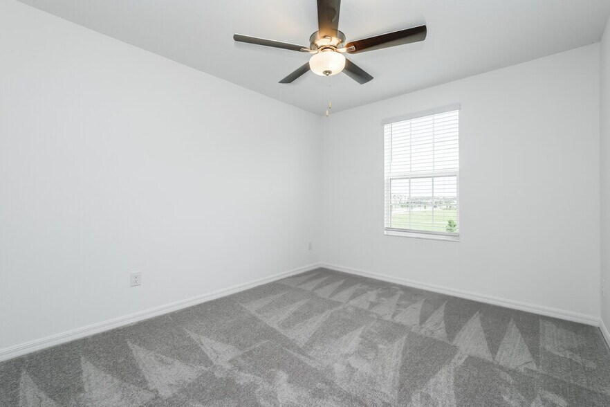 Building Photo - 17854 Beaming Rays Ln