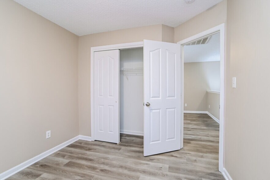 Building Photo - 14920 Jerpoint Abby Dr