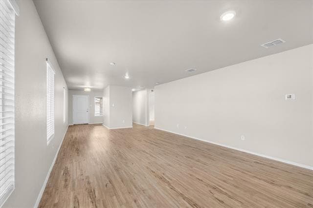Building Photo - 1412 Silver Oak Ln