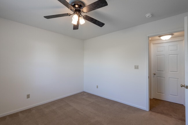 Building Photo - 3517 Prescott Dr