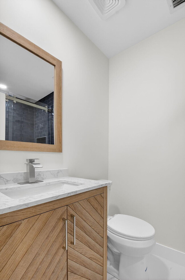 Building Photo - 5047 Brian Blvd