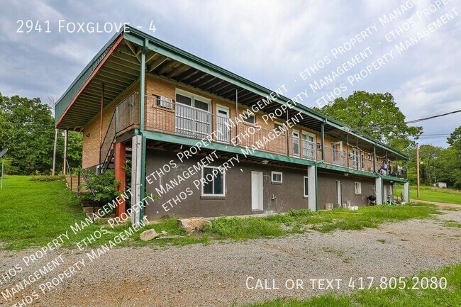 Building Photo - 2941 Foxglove-4