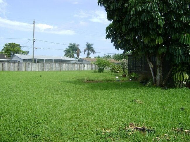 Building Photo - 2862 NW 108th Ave