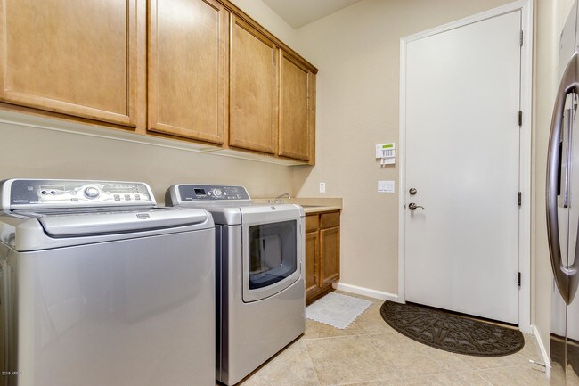 Building Photo - 4493 S Wildflower Pl