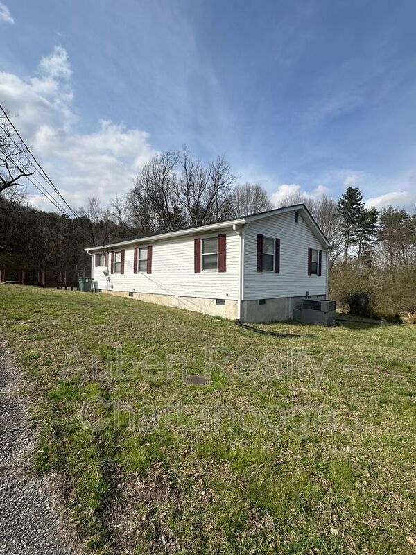 Building Photo - 5505 Moody Sawyer Rd