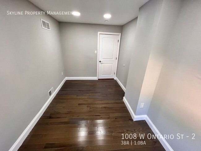Building Photo - 1008 W Ontario St