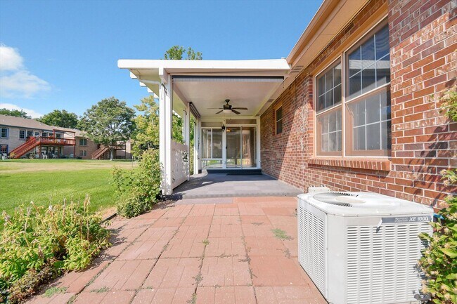 Building Photo - Beautiful 3 bed / 3 bath Ranch - High Pointe Community Westminster - Available NOW!