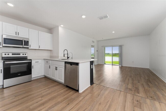 Building Photo - 1982 King Ranch St