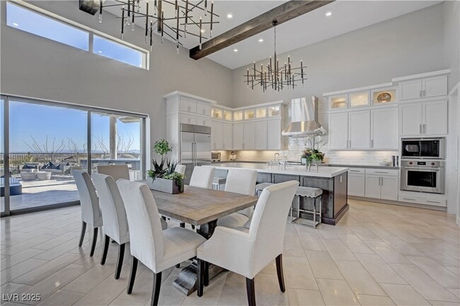 Building Photo - 6300 Clovis Point St