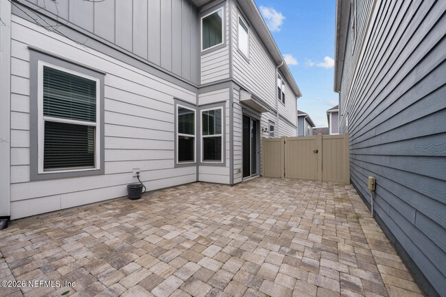 Building Photo - 7400 Beach Walk Pl