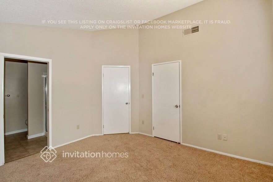 Building Photo - 6036 Sun Dial Way