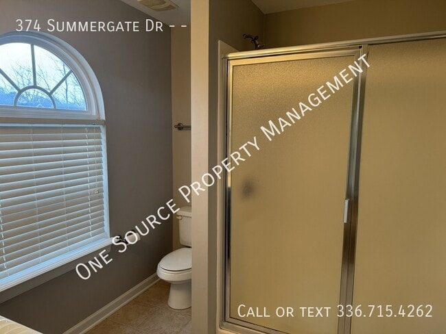 Building Photo - 374 Summergate Dr