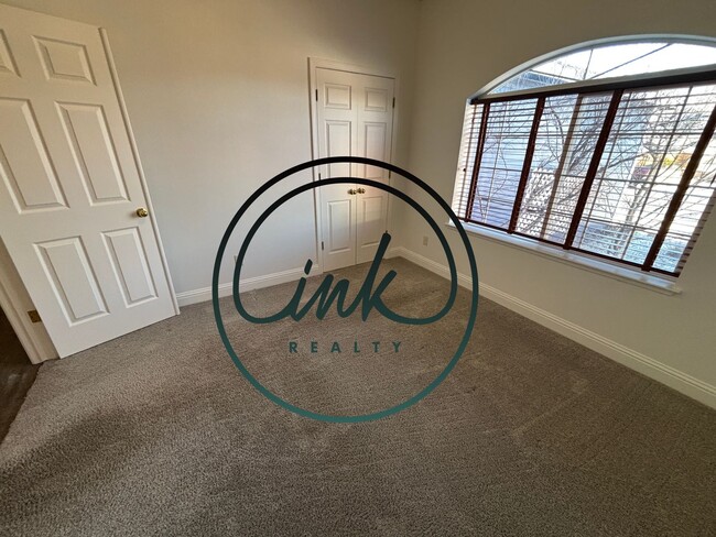 Building Photo - Beautiful home in Carson Valley