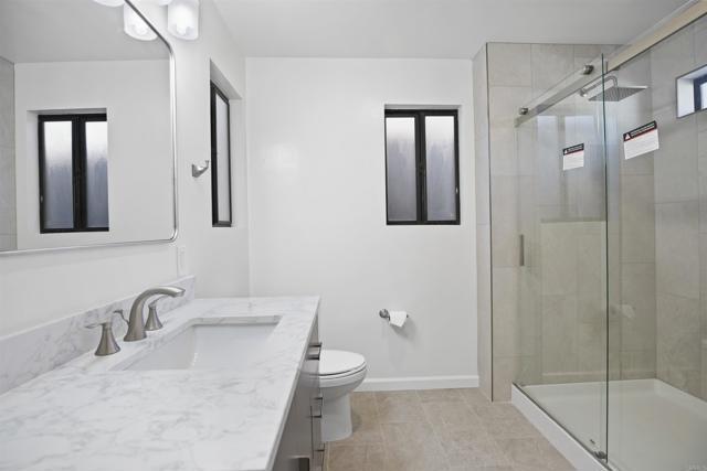 Building Photo - 1531 Glenwood Dr