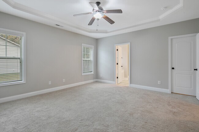 Building Photo - 159 English Oak Dr