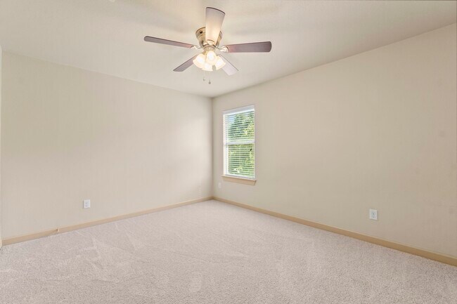 Building Photo - 21522 Daylily Hills Dr