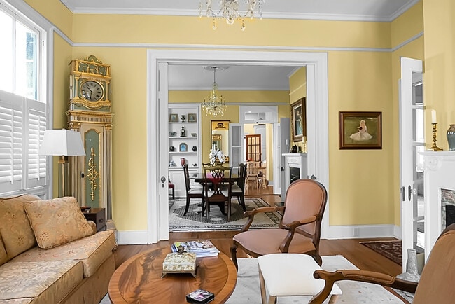 Building Photo - 6 Wentworth St