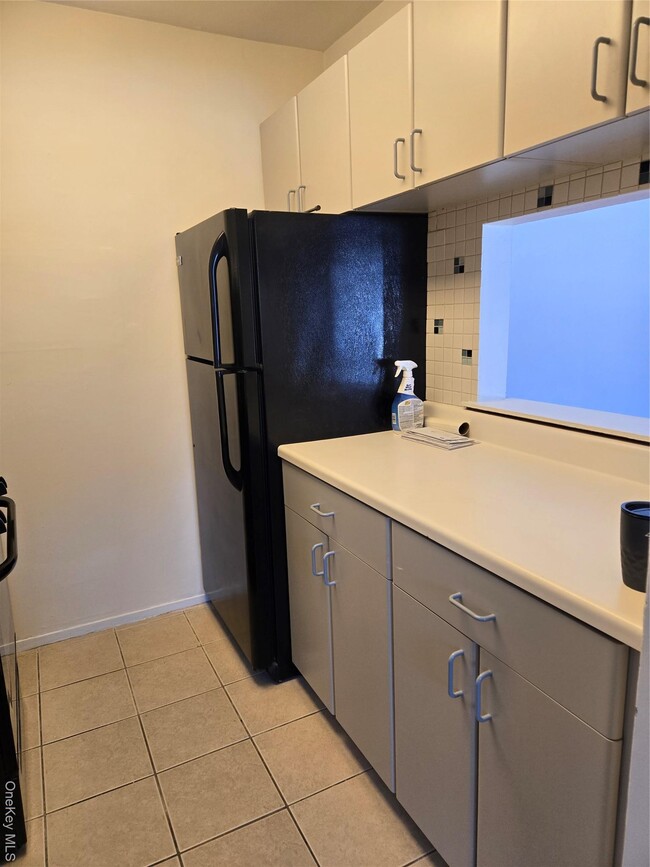 Building Photo - 7 Boulder Ct