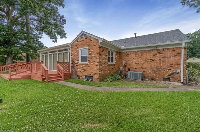 Building Photo - 2609 Brook Stone Dr