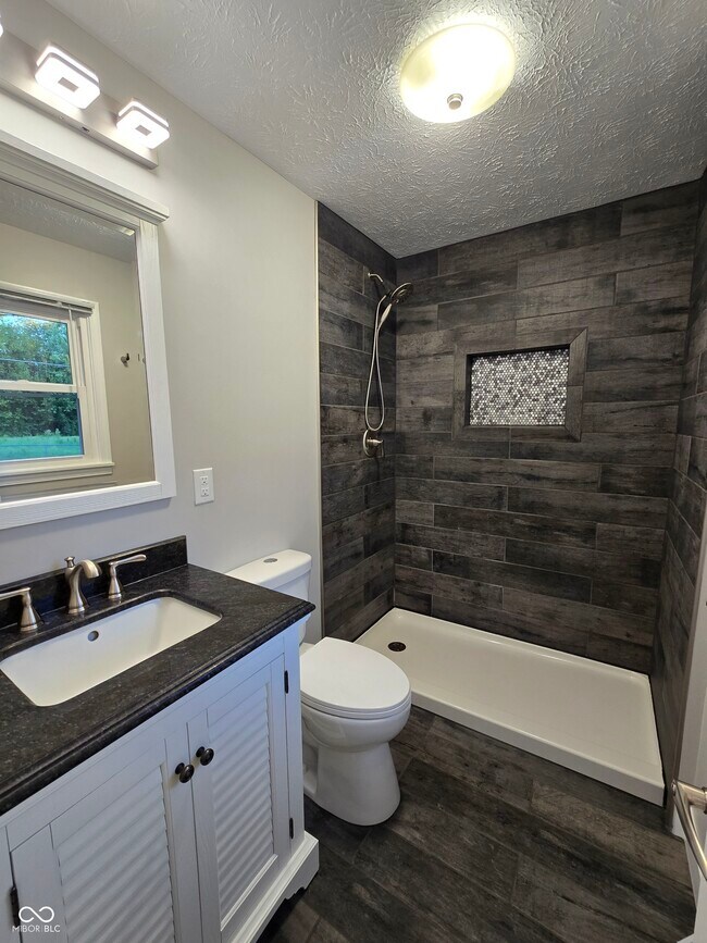 Building Photo - 2115 Dawnshire Dr