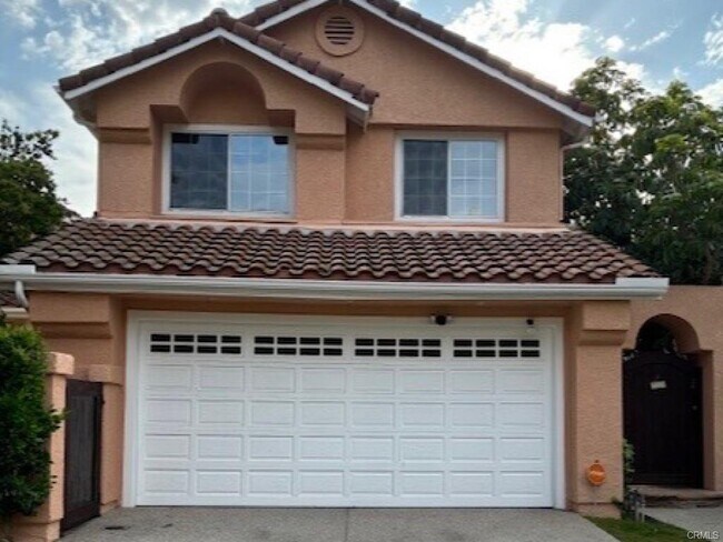Building Photo - 3701 Cll Joaquin