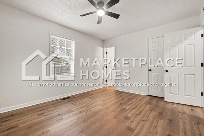 Building Photo - 109 Hampton Dr