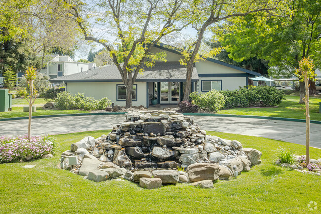 Building Entrance - Glenbrook Apartments