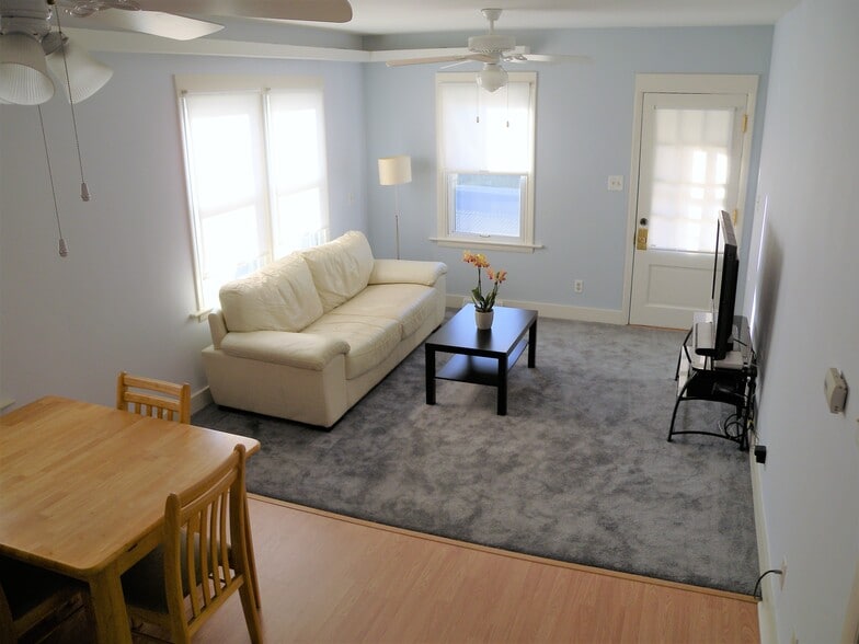 Living area - 5138 9th St N