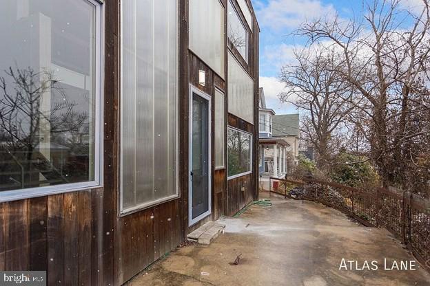 Building Photo - 1250 Kearny St NE