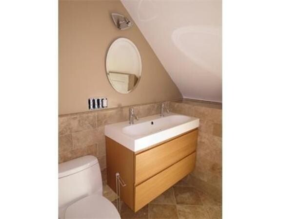 Building Photo - 206 Arborway