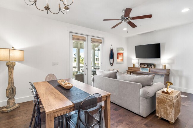 Building Photo - 4923 E County Hwy 30A