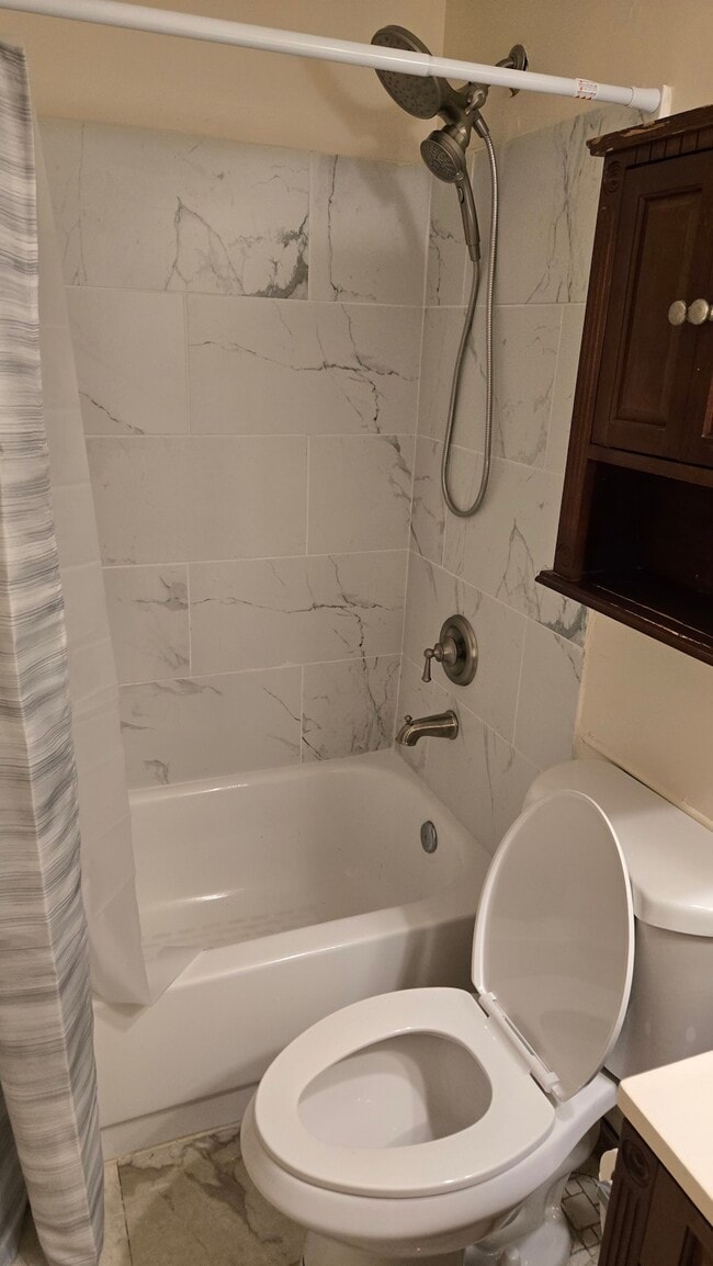 Building Photo - 5941 Plumwood Ln